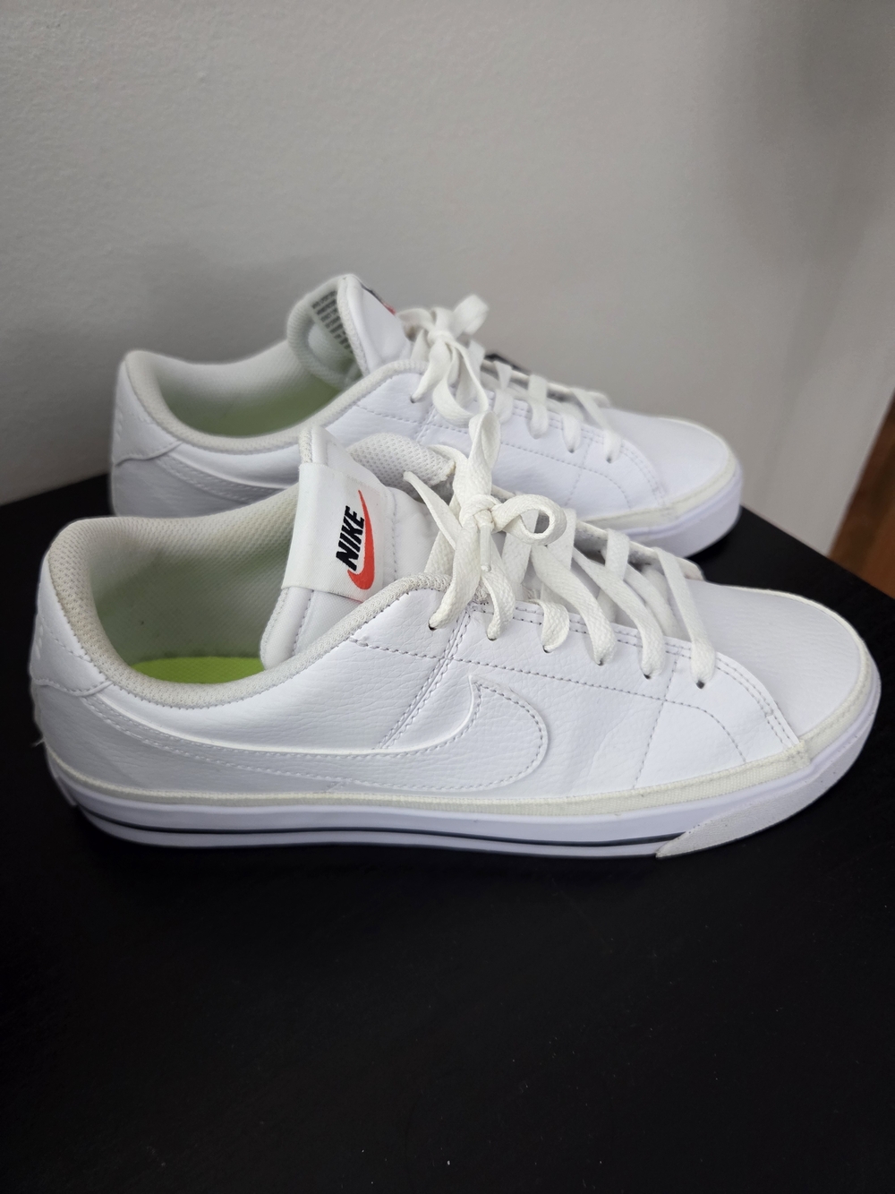 Nike White Court Legacy Low-Top Sneakers